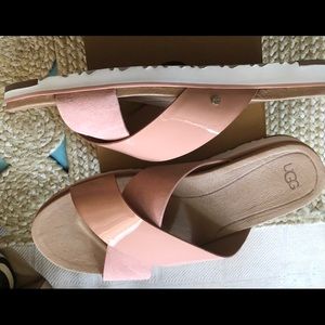 UGG Kari Sandals- Color LA Sunset Pinkish Peach